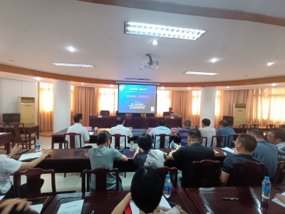 打造商务“尖兵”！梅州市商务局“商·经济大讲堂”开讲