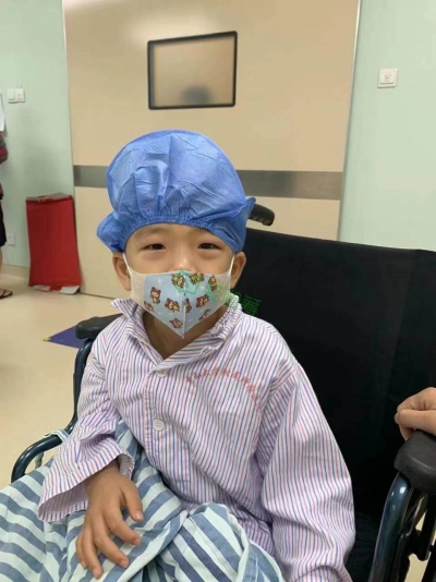 5岁幼童突患骨肉瘤，这个年轻的家庭陷入绝望！谁来帮帮他们…