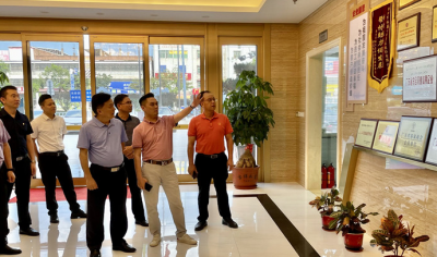 梅江区政协开展走访委员服务企业活动