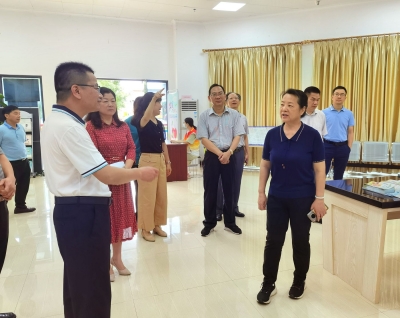 蓝伟东到梅江区挂点社区督导创建全国文明城市工作：加快补齐短板提升创建成效