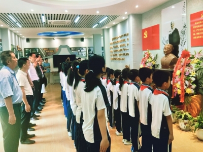 丰顺县关工委动员“五老”积极投身关心下一代工作：凝聚“五老”力量 情系“未来”成长