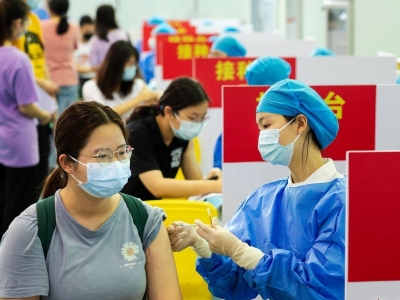 国家卫健委：全国累计报告接种新冠病毒疫苗341245.7万剂次