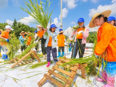 “体验+实践” 共绘多彩暑期！梅州日报小记者2022“模拟上岗”职业体验夏令营结营 