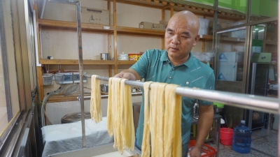 “我这辈子是和腐竹结缘了！”这个“非遗味道”，是你家乡的吗？