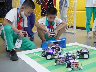 种下科技梦 培养小创客！梅州举行第7届中小学创客创作大赛现场竞赛 