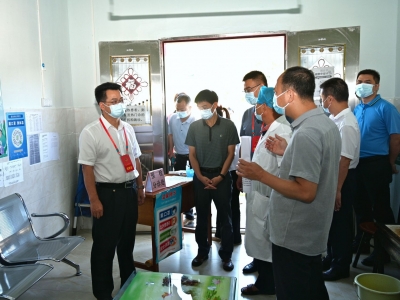 廖茂忠到平远仁居镇参加“更好发挥人大代表作用”主题活动