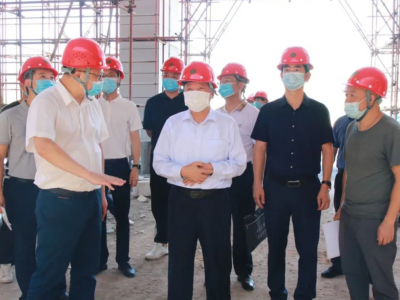 宋才华到建筑工地检查台风防御工作