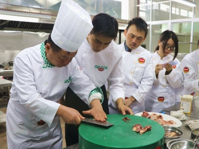 “这个赛道，客家菜大有可为！”中国烹饪大师陈钢文谈预制菜产业