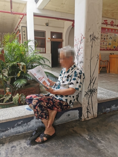 猜谜语、玩积木、配备夏季食谱…高温天气下，养老院消暑有“妙招”→