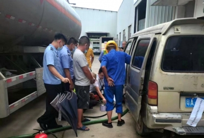 “黑加油点”藏身产业园内，丰顺多部门联动出手捣毁！