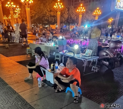 梅江区美华小学冯德轩丨今天我当“老板”  