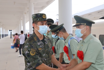 送战友踏征程！再见了，我的军营