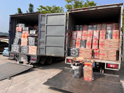 无证运输假烟2万余条！案值近500万！两货车在高速路口被拦截！