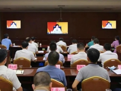 宋才华：迅速传达落实全国全省梅州市会议精神 从严从实从细抓好疫情防控工作