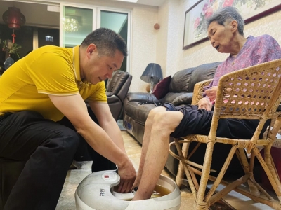 久病床前有孝子！记2022年梅州市第一季度“孝老爱亲好人”、梅州海关关员袁利方