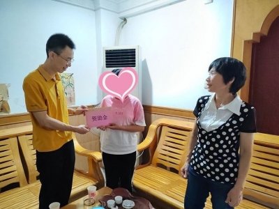 梅江区人大代表情系寒门学子，资助开启梦想之门~