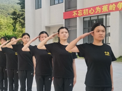 不爱红装爱武装！这些客家妹，够飒！