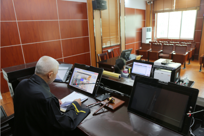 基层人民法庭干警的一天是怎么度过的？