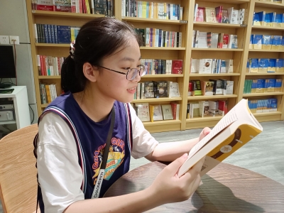 2022年梅州“新时代好少年”吴依霖：阳光自信的奋进女孩 