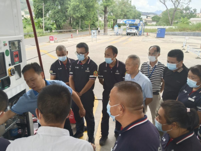 市专家组到平远县对危险化学品企业开展节前安全指导提升服务