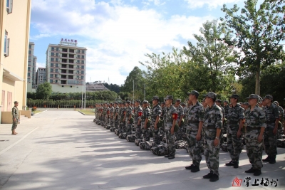 梅州军分区一行到大埔县人武部检查考核民兵整组工作