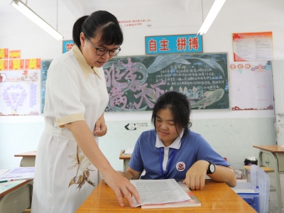 “是您重燃了我对语文的热爱…”学生对她真情表白！