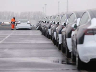涉及多款车型！特斯拉拟召回逾百万辆汽车