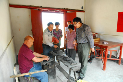 一两黄金一两墨 松烟墨香传百年！来看梅州市级非遗项目“墨烟张墨条制作技艺”