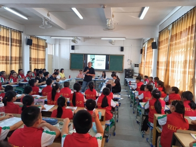 一书一世界 书香满校园！梅县区程江镇中心小学梦园文学社举办读书交流会