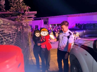 女子出门散心却迷失山林，10多人找了10多个小时，终于在这个山窝里找到...