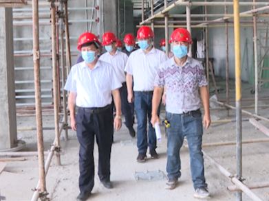 宋才华调研新建图书档案馆项目建设情况