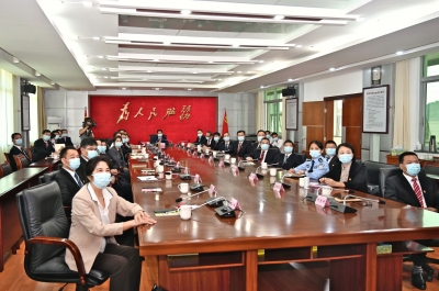 平远各界收听收看党的二十大开幕盛况