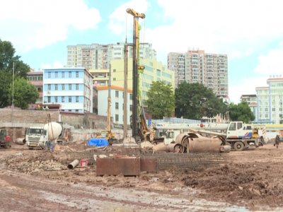 保工期、抓进度！国庆假期，五华县重点项目建设者坚守岗位一线