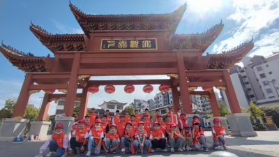 “模拟上岗”职业体验秋季班正式开班，小记者上岗体验八大职业