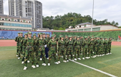 迷彩青春 筑梦起航！大埔县田家炳实验中学高一新生军训火热进行中