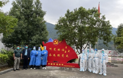 疫情防控一线党旗飘！丰顺县建桥镇以实际行动筑牢疫情防控防线