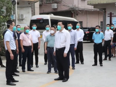 张志锋到汤坑镇调研督导疫情防控工作并看望一线工作人员