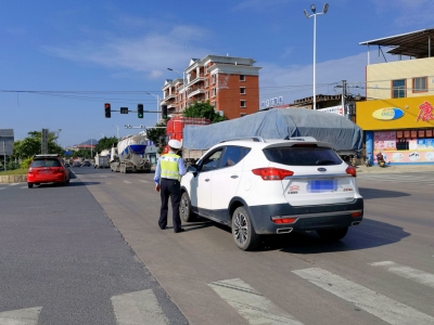 查处大货车超速8宗，超载1宗！梅州交警开展冬季公路交通安全区域整治
