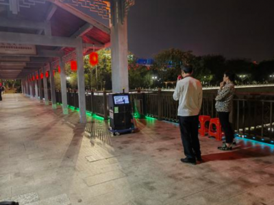 公园噪声扰民何时休？隔岸学子晚修难静谁来保障？