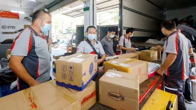 剁手节到！梅州快递业“迎战”消费旺季大考