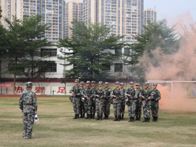 迷彩飞扬展英姿 大埔青年强国志！大埔县田家炳高级职业学校举行高一新生军训动员大会