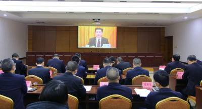 兴宁市收听收看中共梅州市委八届五次全会