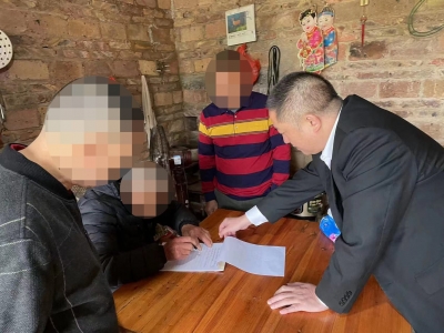 八旬夫妇状告子女，温情调解重拾亲情