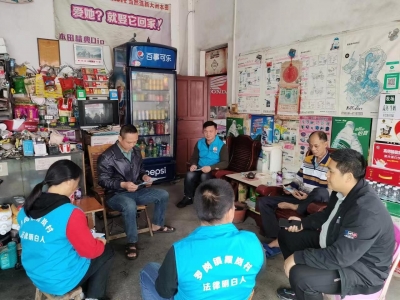 兴宁市罗岗镇霞岚村以党建引领提升基层治理能力：红色堡垒打造霞岚治理新范本