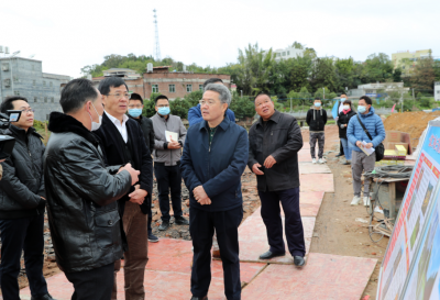 朱少辉率队到长布镇调研基层党建、乡村振兴和疫情防控等工作