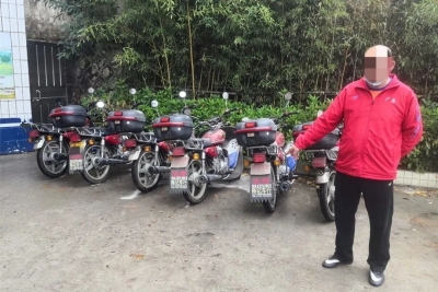 十分大胆！梅县区两男子竟开着货车偷摩托，结果...