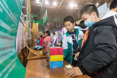 强化引领 搭台成长！我市持续深化科教融合全面加强青少年科技创新教育工作 