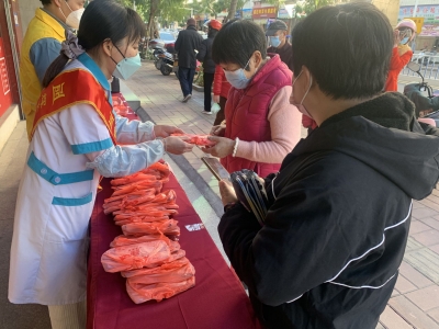 暖心！大埔多家药店免费向市民派发7万片/包退烧类药品