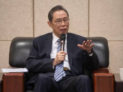钟南山最新判断：预计明年上半年能恢复到疫情前生活状态