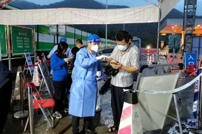 使命在肩，勇往直前！梅江区人大机关干部抗疫剪影